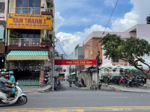bán nhà phường trung dũng giá 3tỷ900