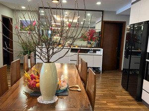 (căn góc hoa hậu). chủ nhà cần nhượng lại căn góc 3 phòng ngủ tòa cao cấp goldmark