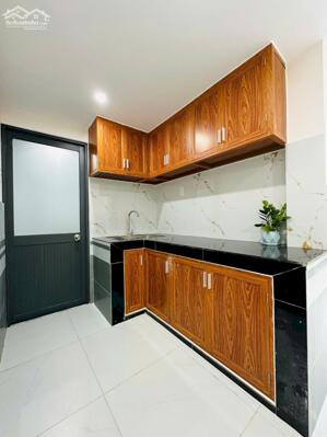 Giá tốt 4.9 tỷ – nhà HXH Ca Văn Thỉnh – 62m², 4.2 X 15 VUÔNG VỨC