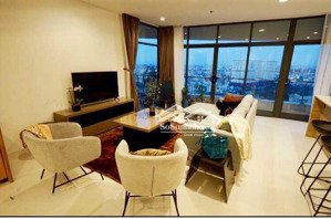 bán cc indochina park tower, q1, tp. hcm, diện tích: 80m2, 2 pn, giá: 5,6 tỷ, sổ hồng