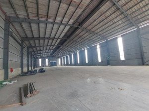 cho thuê xưởng tổng diện tích 2200m2 pccc tự động. trạm điện 630kva khánh bình tân uyên, bình dương