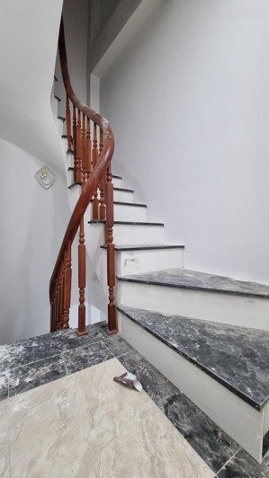 gấp bán nhà siêu vị trí giá chỉ 11 tỷ phố minh khai 30m 5 tầng mặt tiền quyền lực 7m hai bà trưng