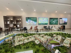 tham quan nhận quà nhà mặt phố sát chợ bình chánh 11 tỷ, 105m2, đẹp, nhiều tiện ích