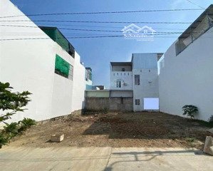lô đất liền kề kcn long đức , trà vinh , giá đang cực ngộp 520tr khách thiện chí , đất có sổ riêng.
