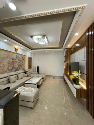 kẹt vốn bán nhà đường nguyễn đình chiểu quận 3 , dt 70m2 giá 3ty120 lh vân xem ngay