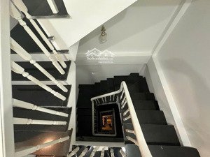 siêu phẩm tư đình nhà mới cứng full nội thất vào ở luôn