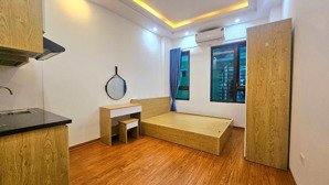 chính chủ cần bán ccmn phố cầu giấy - quan hoa. 40m2, 6t, 9 phòng kk. full nt. dt 40tr/th. giá đt
