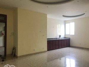 cho thuê căn hộ chung cư nam cường, ngõ 234 hoàng quốc việt, 94m2, 2 pn, đồ cơ bản, 9tr/th