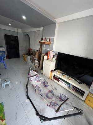 bán nhà gấp 52m2 3pn 463 cmt8 quận 10