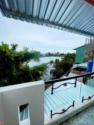 nhà 2 mặt tiền view sông ở trung tâm thị trấn cần giuộc ql50 - 1 tỷ 450 bao sang tên công chứng