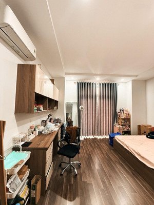 nhà đẹp hồ bơi 3 tầng 10x33 tân kỳ tân quý