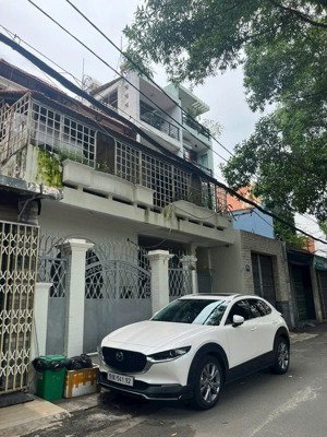 mặt tiền đường số 9 f9 gv. 8x17 công nhận đủ chia làm 2 căn