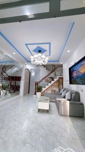 nhà 1 trệt 2 lầu tặng full nội thất - gần ngã 3 tân kim ql50 tt. cần giuộc - giá 1 tỷ 860 triệu