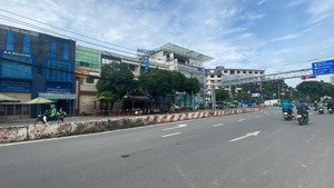 mặt tiền tô ký - nhà 3 tầng btct - dt: 84m2 - vị trí vàng - p. tch - quận 12 - giáp gò vấp.