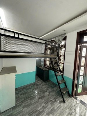 phòng duplex có cửa sổ ban công rộng thoáng mát nguyễn sỹ sách tân bình