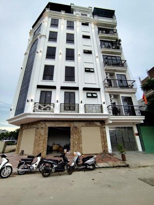 bán tòa nhà văn phòng, lô góc 2 mặt đường vỉa hè, thang máy nhập khẩu, vạn phúc, hà đông