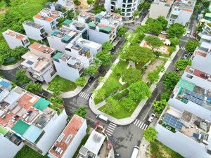 cần bán lô đất đường b3 vcn phước long 1 , phường nam nha trang hàng cực hiếm đối diện công viên