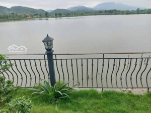 lô đất bám hồ ngay điểm cuối ga metro 05 tại hoà lạc