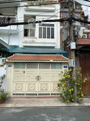 chính chủ cho thuê nhà nguyên căn khu k300 hẻm xe hơi 4pn, 3wc giá 24tr/tháng