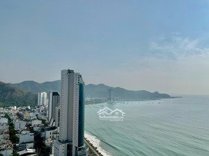 bán căn 65m2 tầng cao scenia bay giá 3.8 tỉ. lh 