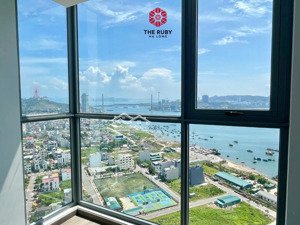 chung cư the ruby hạ long. chính chủ căn góc 2pn2wc. tầng cao view ban công và 2pn full biển. 2.xtỷ
