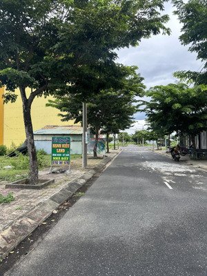 chào bán lô đất lk 11 lô 10 dự án green city đối lưng đường dũng sĩ điện ngọc