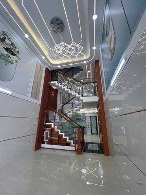 bán nhà 4x14 - gò xoài - hẻm 6m - 5 tầng - giá chỉ nhỉnh 8 tỷ xíu - bình tân