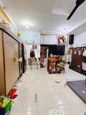 q4, xóm chiếu, kqh, shr, 3 tầng, 30.3 m2 chỉ 2.8 tỷ