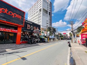 hàng hiếm, bán gấp nhà mt đường - đối diện đại học cảnh sát, đường 12 mét, dt : 70,7m2, ngang lớn