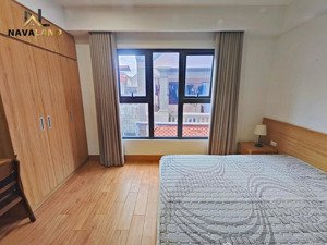chính chủ cho thuê căn hộ studio 40m2 khu ba đình