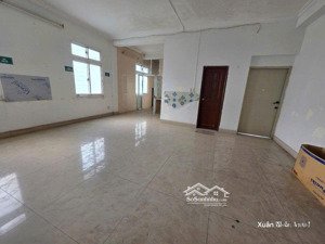 cho thuê nhà nguyên căn 130m2 mt 10m ô tô tránh, văn phòng, trụ sở, trung tâm ngoại ngữ gia thụy