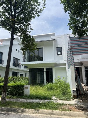bán biệt thự xanh villas, 20,7 tỷ, 299m2, 3pn, 3wc, 2 tầng, hướng đông bắc, thạch thất, hà nội