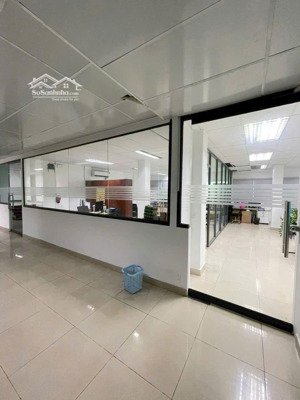 cho thuê văn phòng 126m2 ở lê hồng phong, trung tâm quận 10