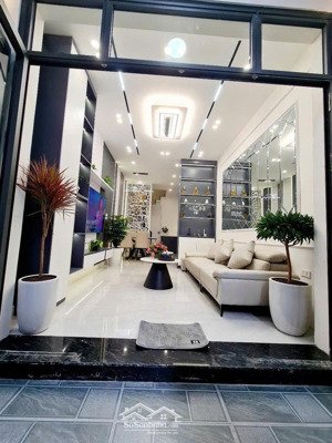 nhà đẹp đội cấn - thông thoáng ngay gần phố. full nội thất. 40m2 x 4 tầng