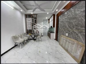 hàng hiếm tại đường phúc lợi, 5,4 tỷ, 30m2, 3pn, 4wc, 5 tầng