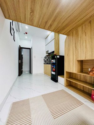 bán tòa ccmn phố trường chinh - tt thanh xuân. nhà mới, ngõ nông, gần phố. 75m2, 6t, 18p. dt 100tr