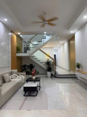 bán nhà mặt phố trần hữu trang hải châu đà nẵng siêu phẩm mới xây full nội thất