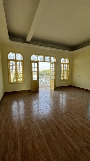 chính chủ cho thuê nhà nguyên căn mặt tiền rộng gần chợ ninh hiệp (yên viên, gia lâm)