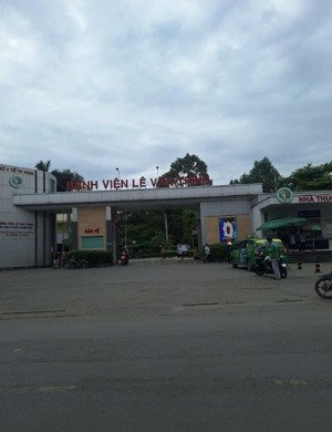 bán nhà mặt tiền đường thụt gần bv lê văn thịnh q2 112m2 4,5 tỷ sổ hồng 