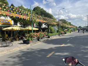 nhà mặt tiền đường đình phong phú (50m lê văn việt) - dt 75m2