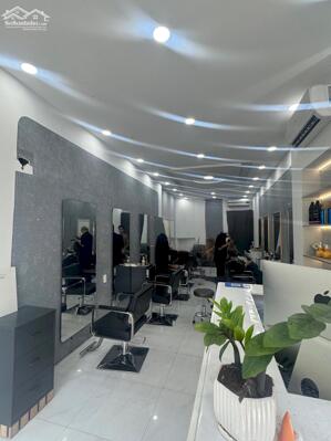 Nhà 2 tầng đường MÊ LINH - Trung tâm NHA TRANG DT 92 mv ngang 4, gần biển, sổ hồng