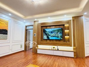 bán chung cư học viện quốc phòng 136m2, 3pn, 2wc , có slot ô tô gửi hầm. giá chỉ 8.9 tỷ