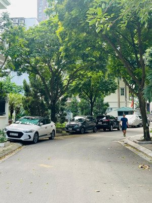 có 1 không 2, vip nguyễn phúc lai, thoáng sáng, thang máy, lộc lá, nội thất hiện đại, ở ngay
