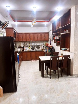 nhà 2 tầng ngang 7.5m mặt tiền đường lý thường kiệt cách chợ đầm 100m, cách biển nha trang chỉ 600m