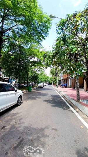 nhà mặt tiền đường số-tạ quang bửu. nhà 4 tầng kiên cố. dt 4m x 18m. khu cao cấp phường 4. 12.9 tỷ