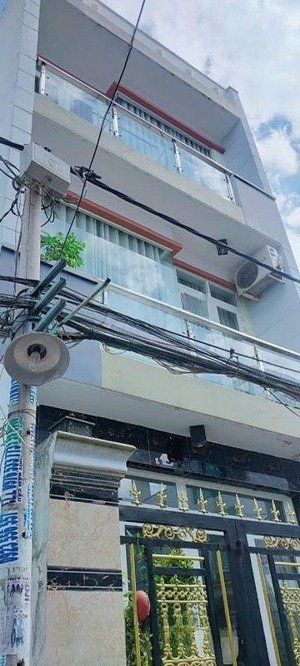 phú thuận q. 7 52m2. 3 tầng. shr. hoàn công. chỉ 5.3 tỷ