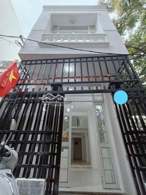 chào bán căn nhà 2,5 tầng gần đường chính trần cao vân, xuân hà, thanh khê, đà nẵng