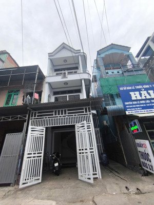 cần bán gấp mtkd chợ và 10 phòng trọ ngay chợ đêm kp nhị đồng 1, dĩ an 100m2 giá 8,1 tỷ