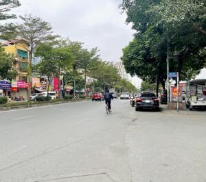 Bán nhà TRUNG KÍNH, có hầm để xe, 2 MẶT TIỀN CỰC RỘNG, 75m2, hơn 19 tỷ