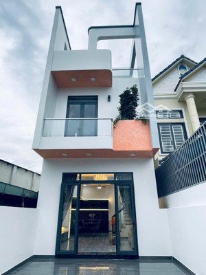 nhà mặt tiền dx23 phú mỹ cách chợ 300m 1 trệt 2 lầu 3pn full nội thất lh việt